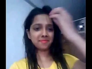 Desi girl playing pussy